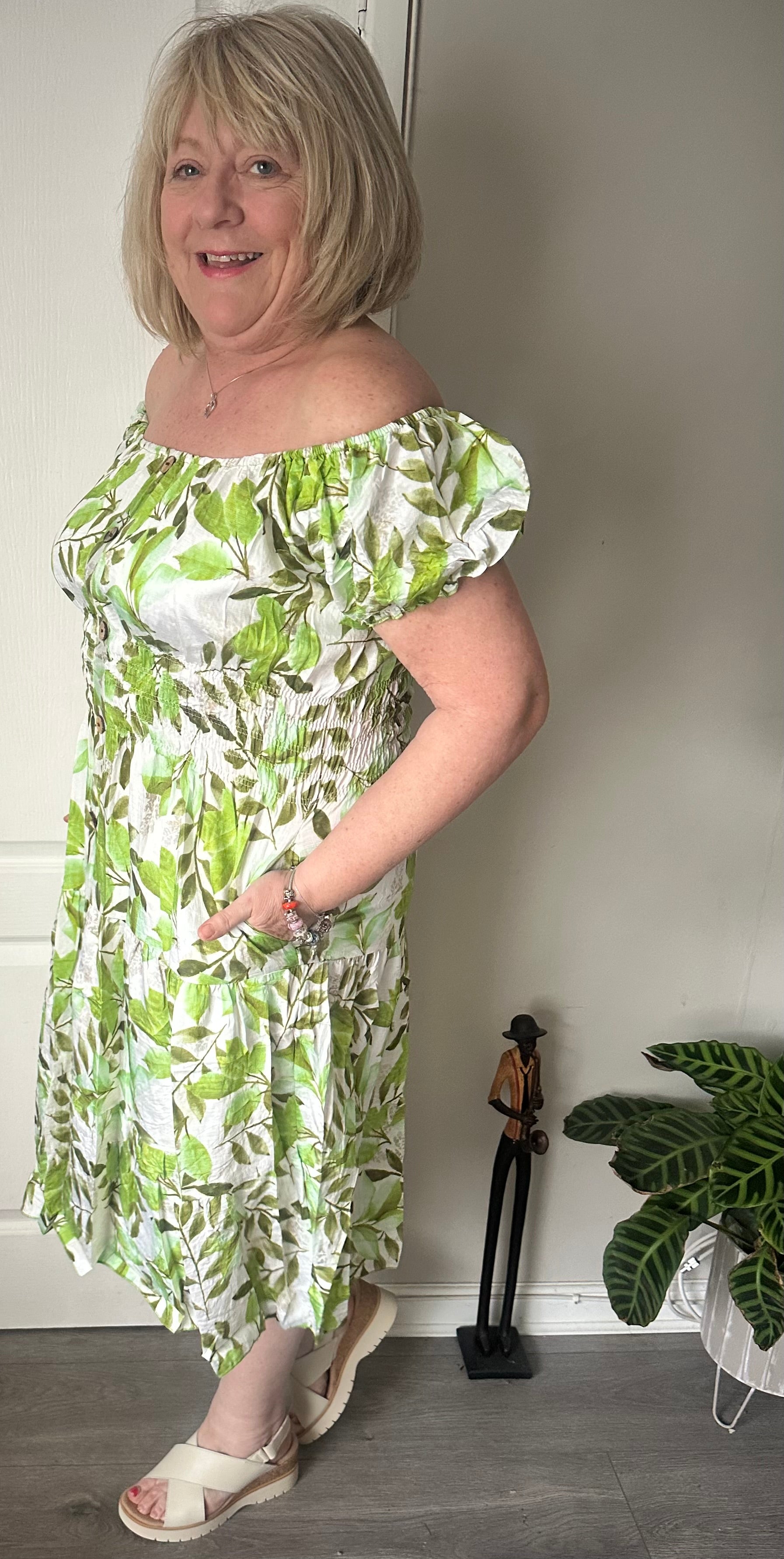 Marie floral midi dress 10-18
