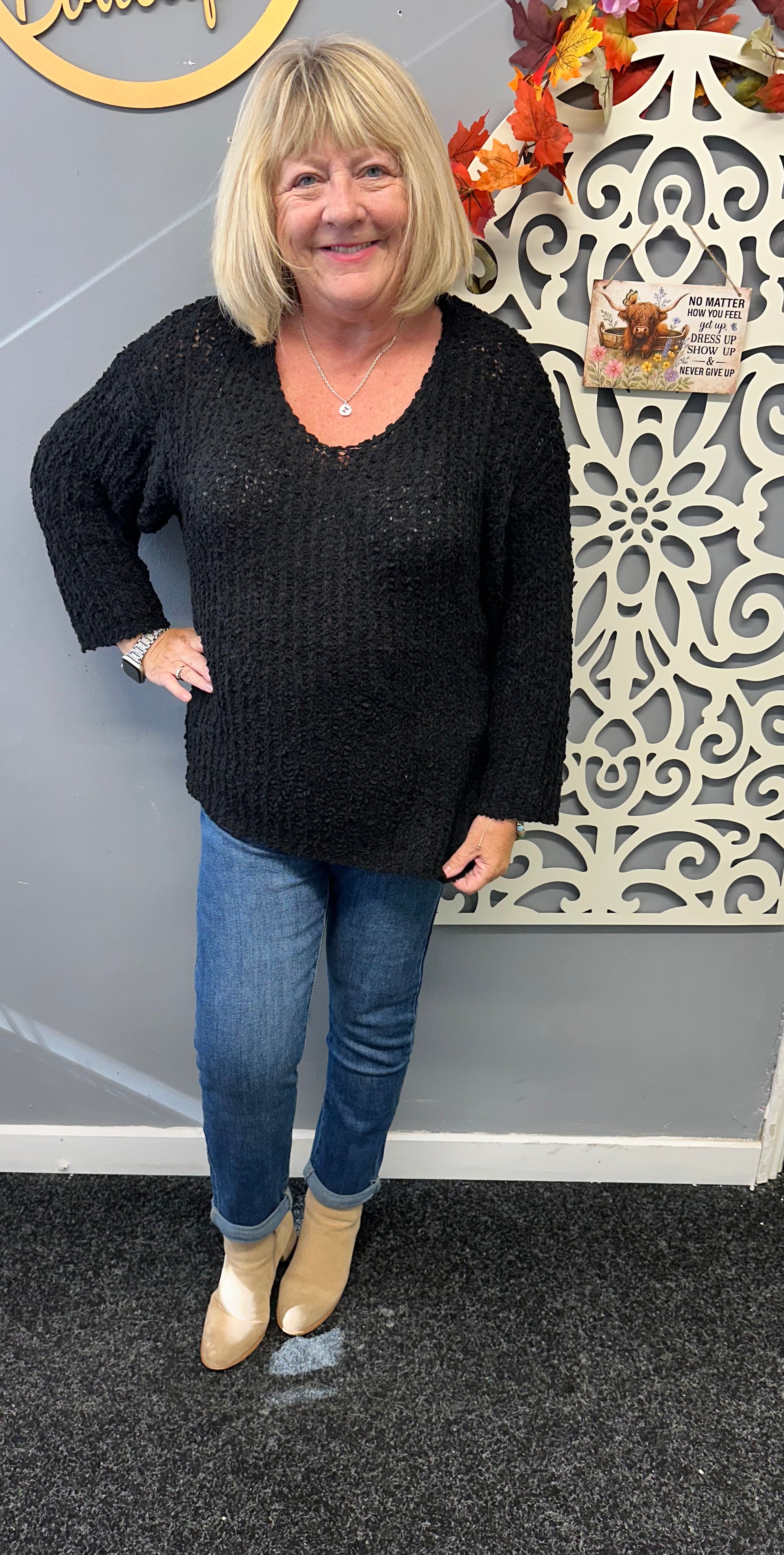 Lindsay 
Gorgeous soft
textured knit
Flattering V-neck relaxed fit fits 10-18