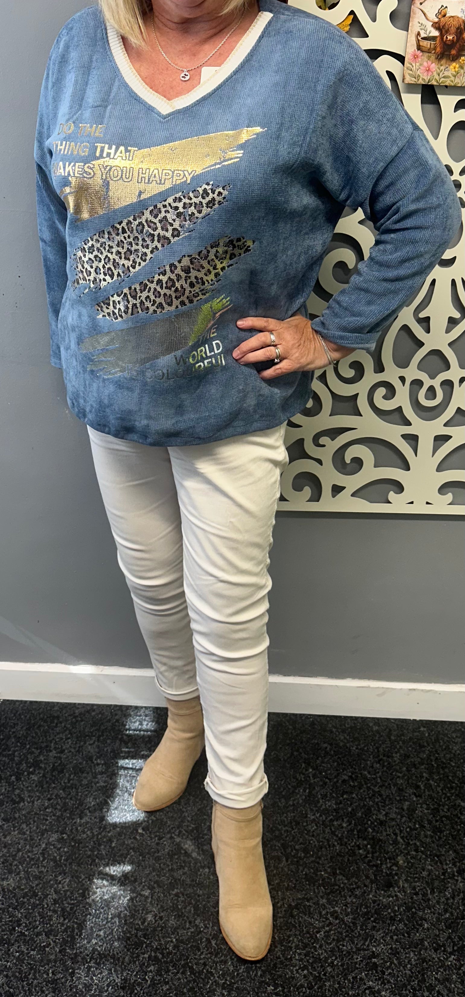 Hayley Italian Wild Touch Leopard V-Neck Jumper