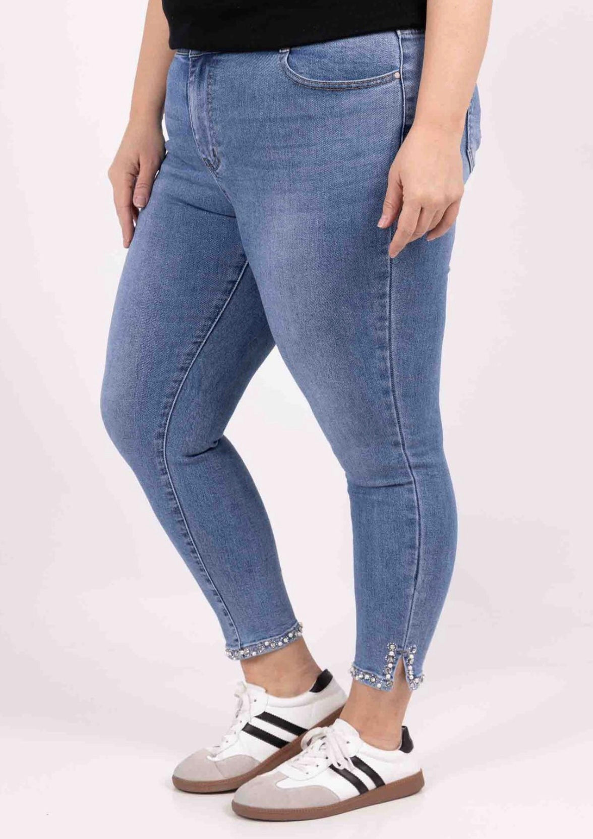 Simone Stunning super stretch high waist ankle grazer jean with pearls and crystals.True to size. 26 inch leg